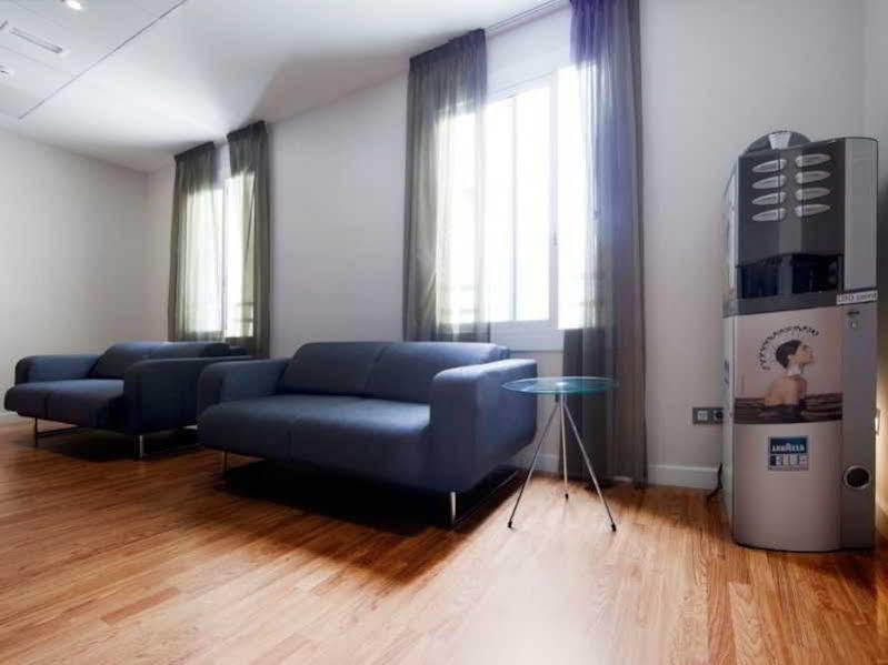 Hostal Bcn Ramblas Barcelona Exteriör bild